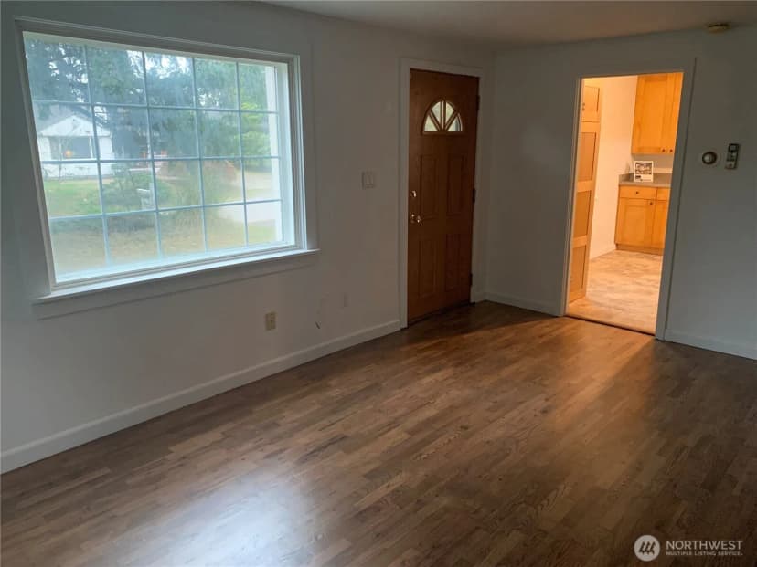 Property photo for 12811 128th Avenue S, Burien photo 4