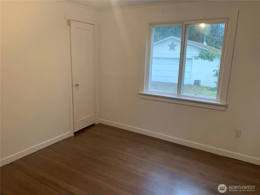 Property photo for 12811 128th Avenue S, Burien photo 11