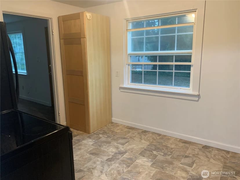 Property photo for 12811 128th Avenue S, Burien photo 6