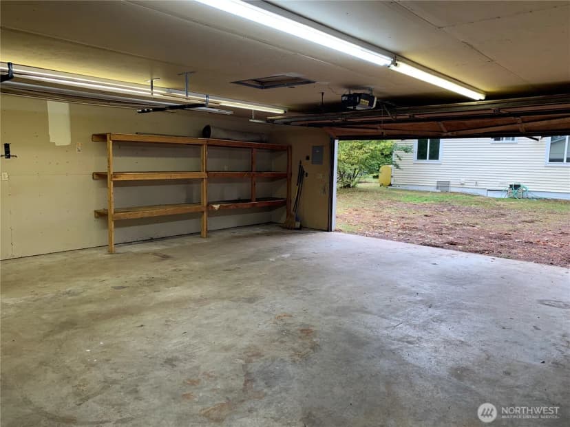 Property photo for 12811 128th Avenue S, Burien photo 18