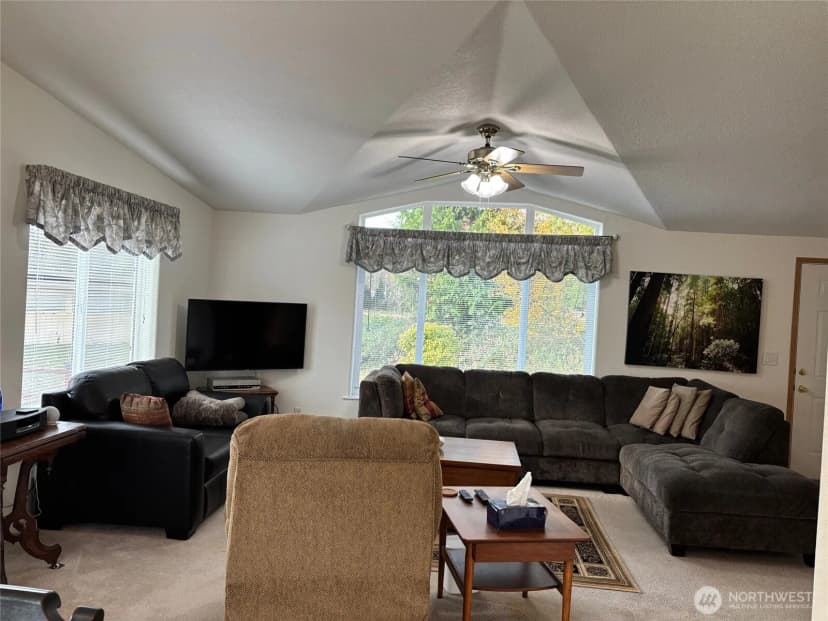 Property photo for 8370 Harborview Road #7, Blaine photo 10