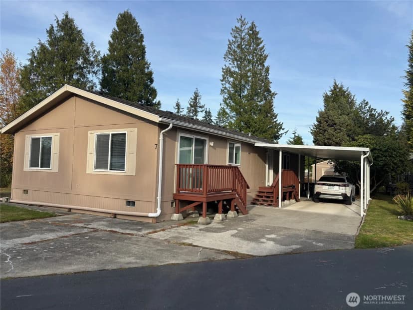 Property photo for 8370 Harborview Road #7, Blaine photo 4