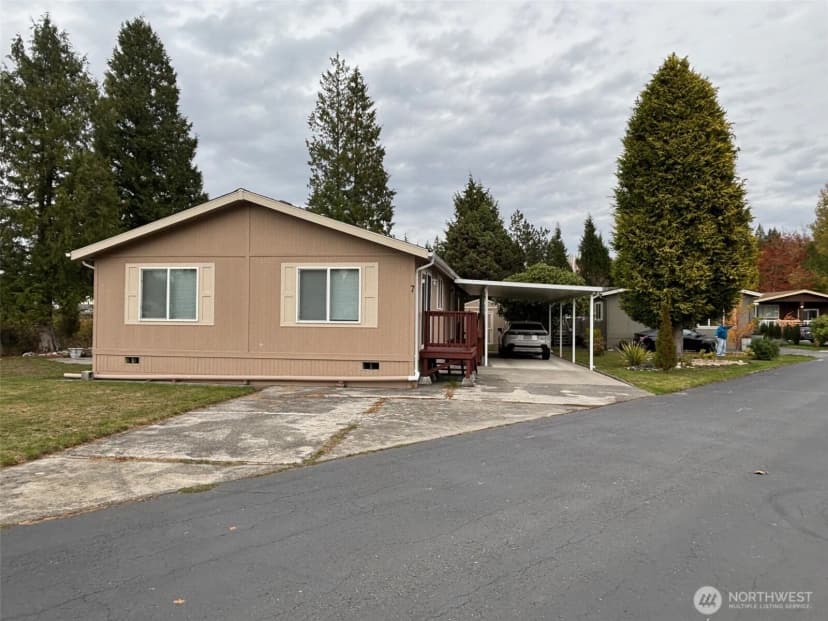 Property photo for 8370 Harborview Road #7, Blaine photo 3