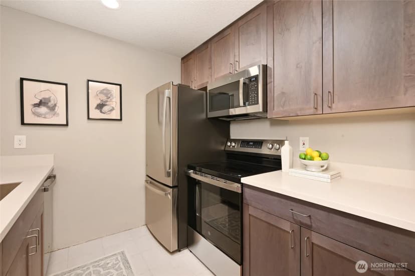 Property photo for 2949 76th Avenue Se #81d, Mercer Island photo 10
