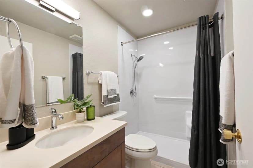 Property photo for 2949 76th Avenue Se #81d, Mercer Island photo 14