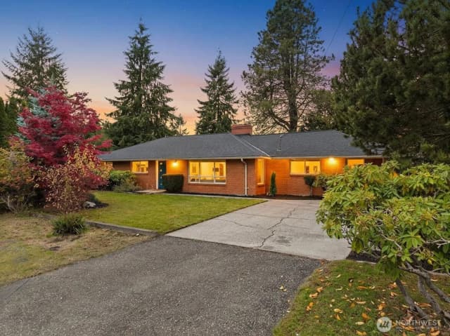 Property photo for 707 48th Street Se, Everett