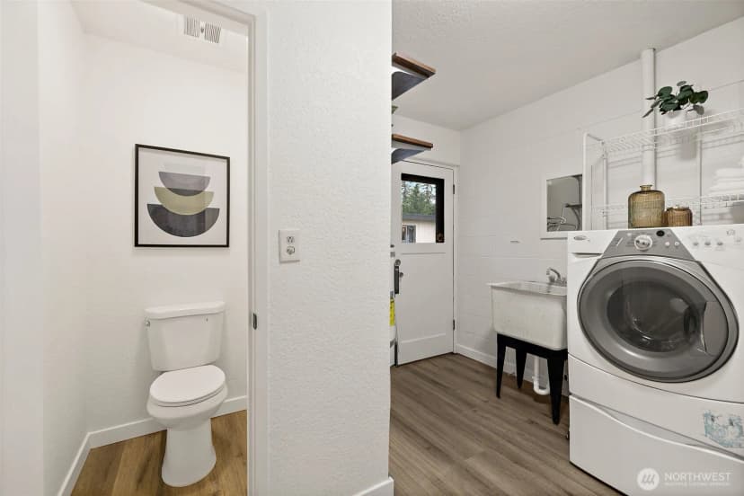Property photo for 707 48th Street Se, Everett photo 33