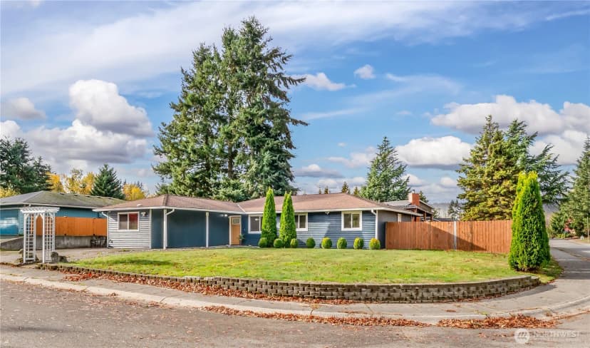 Property photo for 1701 104th Place Sw, Everett