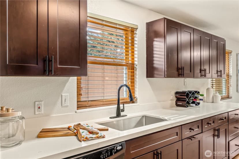 Property photo for 1701 104th Place Sw, Everett photo 19