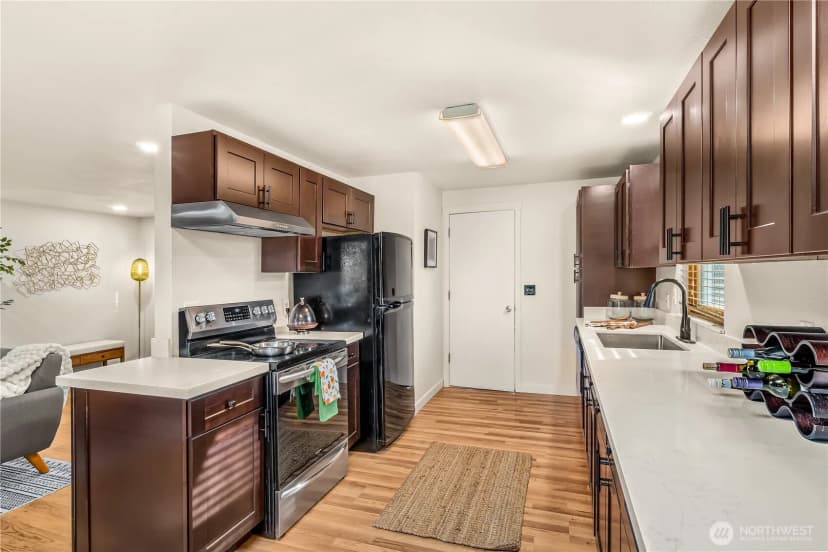 Property photo for 1701 104th Place Sw, Everett photo 15