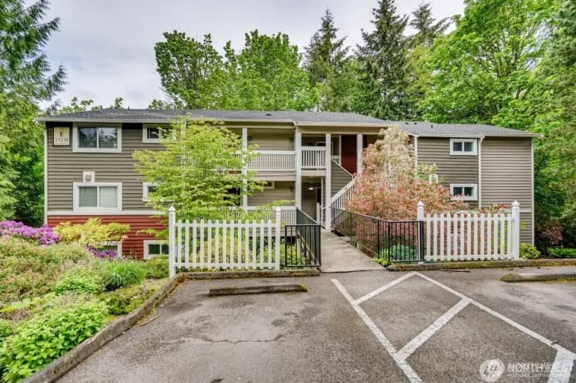 Property photo for 15238 Se 43rd Court #e301, Bellevue