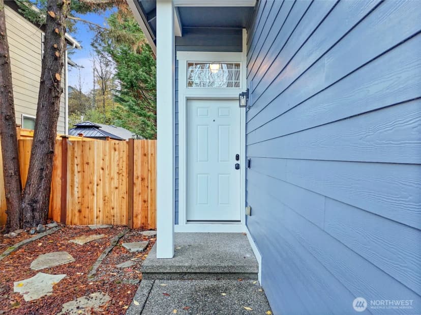 Property photo for 24330 226th Avenue Se, Maple Valley photo 2