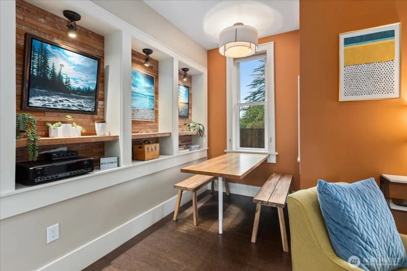 Property photo for 14034 2nd Avenue Nw #b, Seattle photo 9