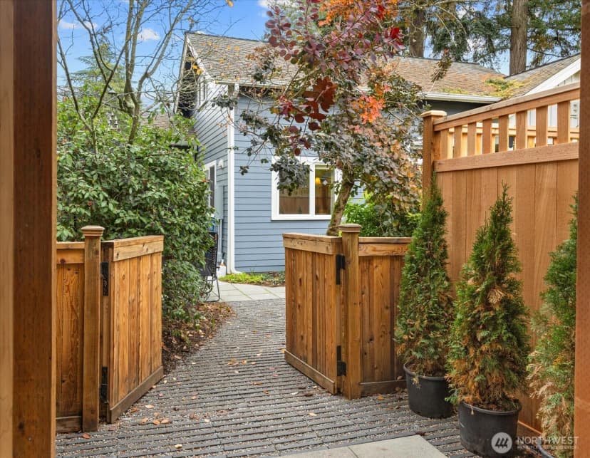 Property photo for 14034 2nd Avenue Nw #b, Seattle photo 24