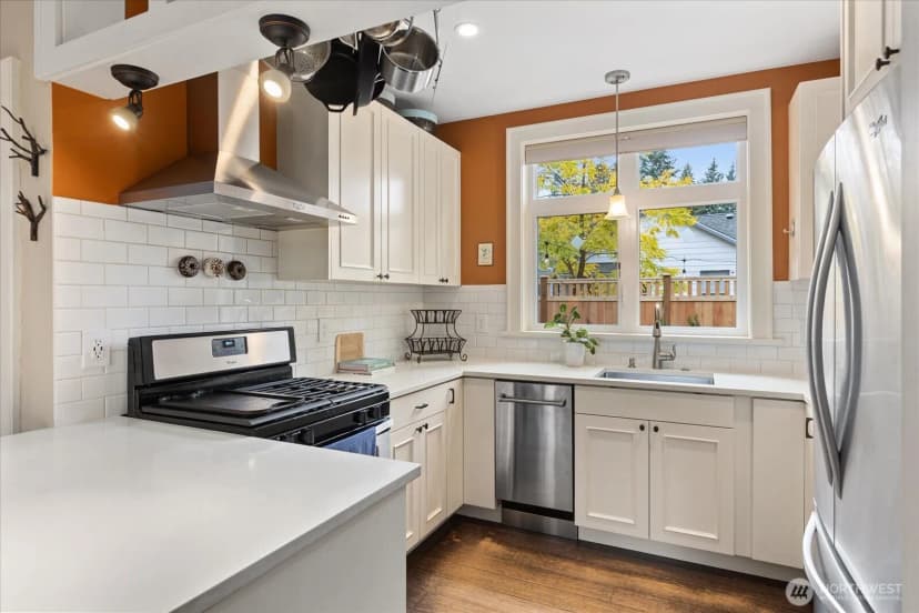 Property photo for 14034 2nd Avenue Nw #b, Seattle photo 7