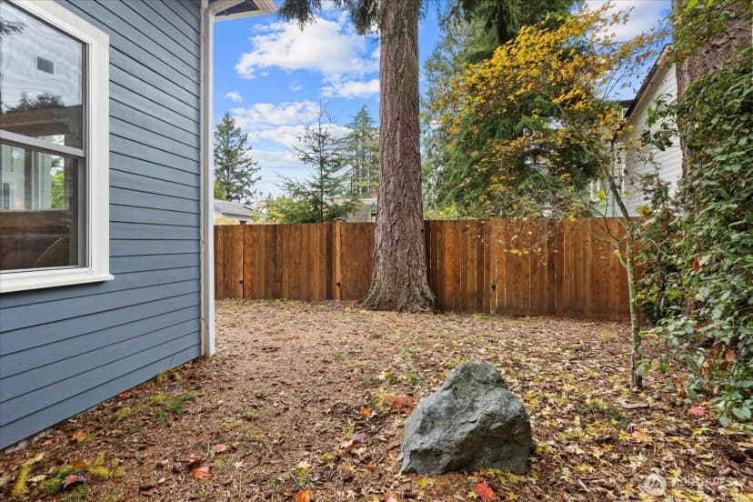 Property photo for 14034 2nd Avenue Nw #b, Seattle photo 27