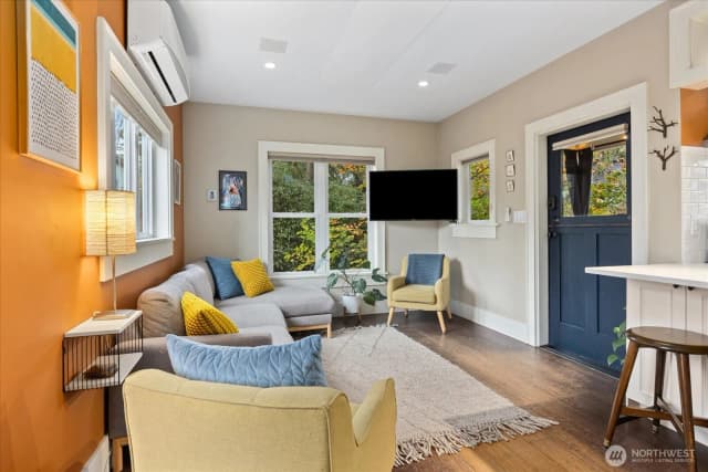 Property photo for 14034 2nd Avenue Nw #b, Seattle photo 5