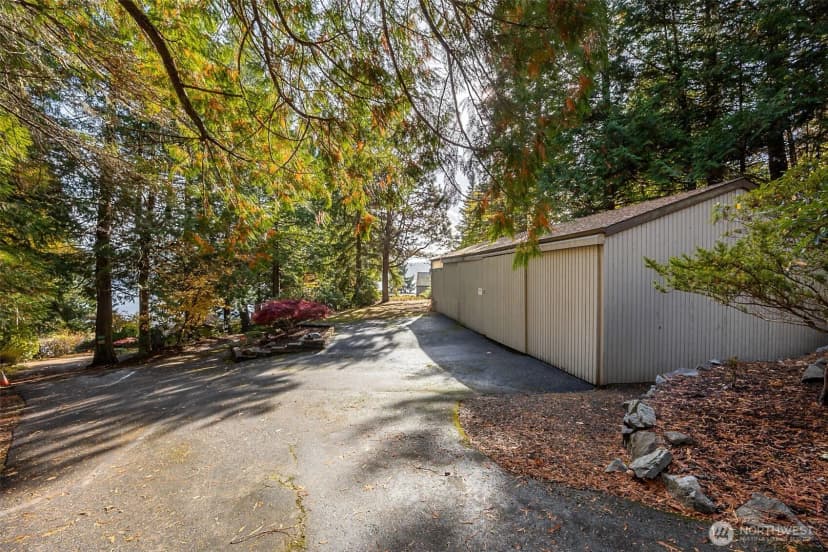 Property photo for 5611 Sunrise Beach Road Nw, Olympia photo 35
