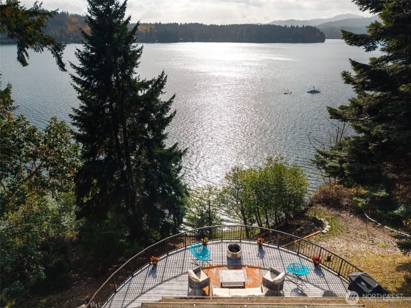 Property photo for 5611 Sunrise Beach Road Nw, Olympia