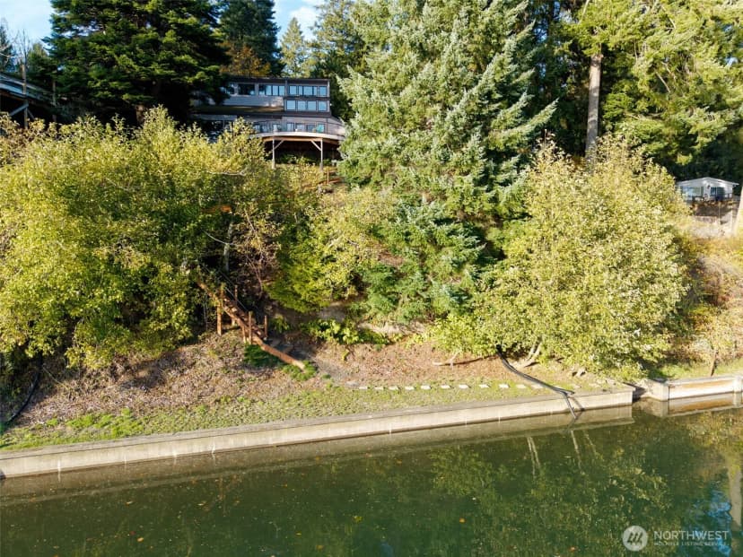 Property photo for 5611 Sunrise Beach Road Nw, Olympia photo 5