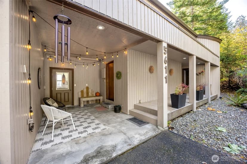 Property photo for 5611 Sunrise Beach Road Nw, Olympia photo 9
