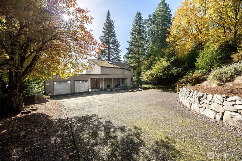 Property photo for 5611 Sunrise Beach Road Nw, Olympia photo 8