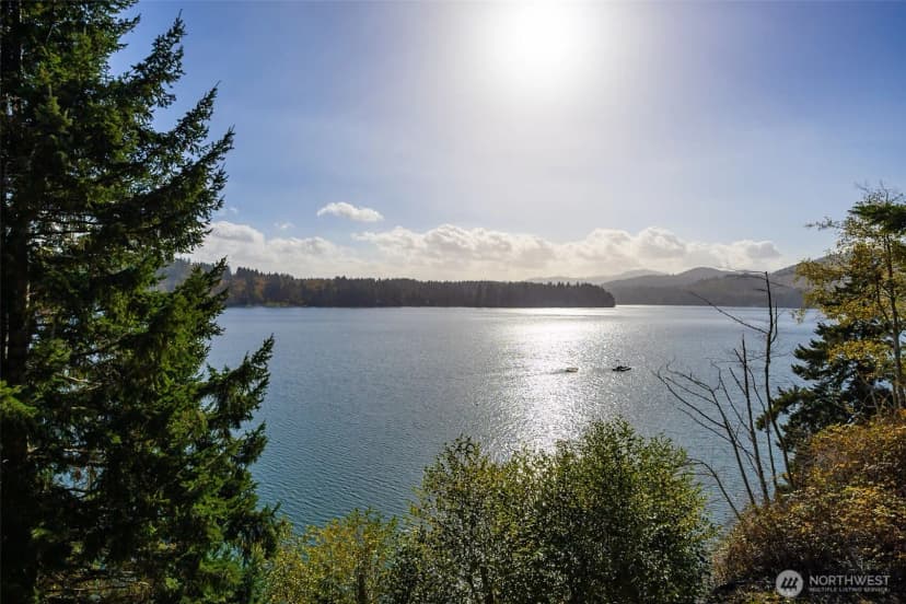 Property photo for 5611 Sunrise Beach Road Nw, Olympia photo 37