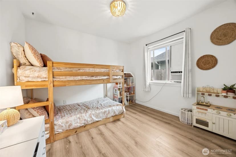 Property photo for 521 E Van Dam Place, Buckley photo 17