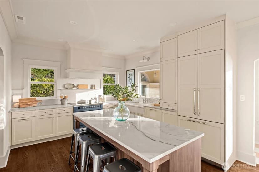 Property photo for 902 W Blaine Street, Seattle photo 10