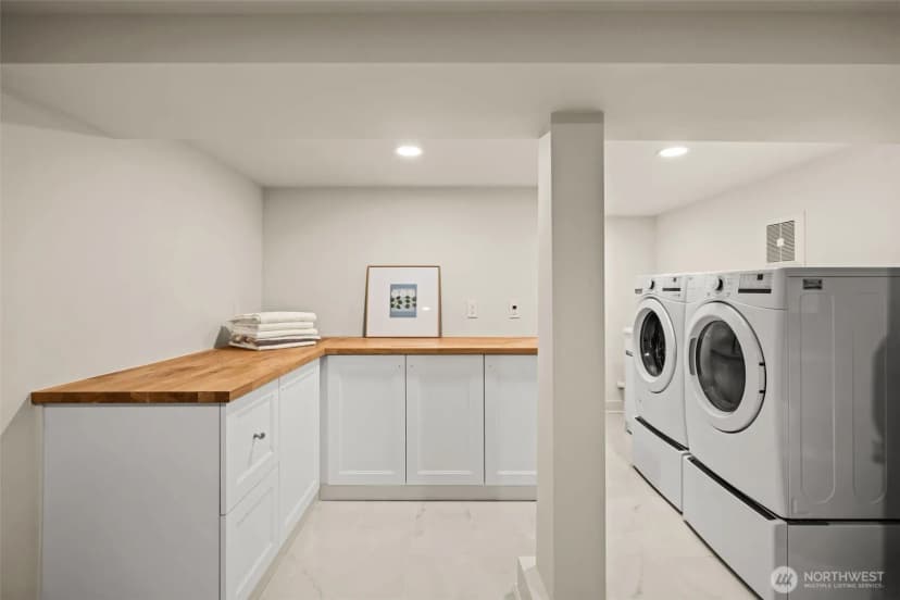 Property photo for 902 W Blaine Street, Seattle photo 28