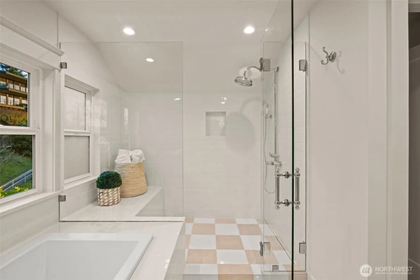 Property photo for 902 W Blaine Street, Seattle photo 26