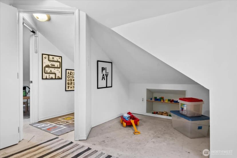 Property photo for 1742 Ne 89th Street, Seattle photo 14