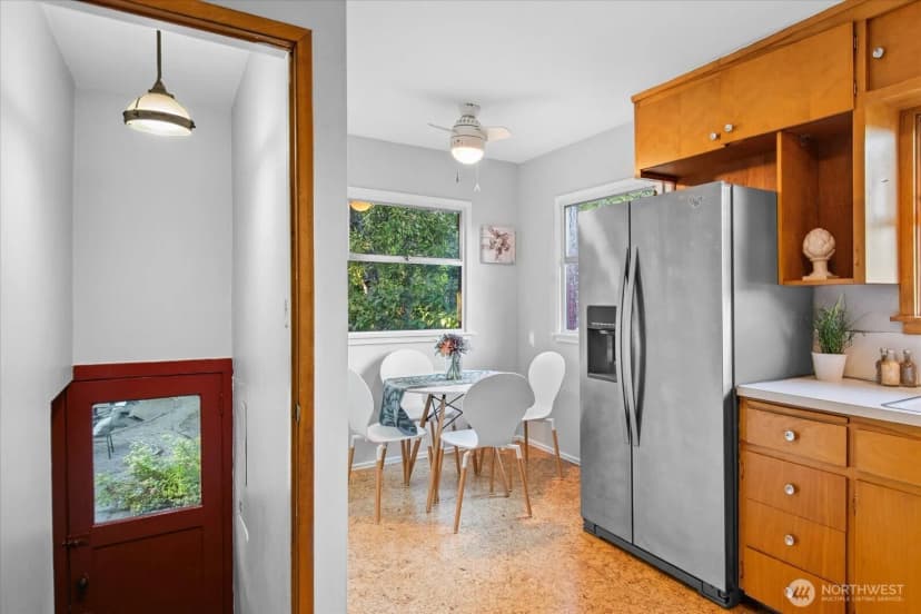 Property photo for 1742 Ne 89th Street, Seattle photo 11