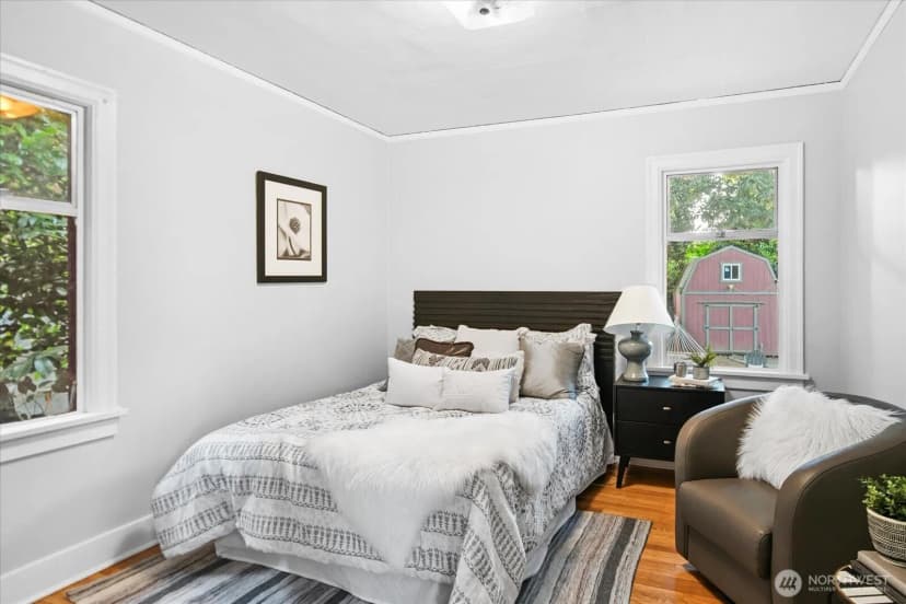 Property photo for 1742 Ne 89th Street, Seattle photo 12