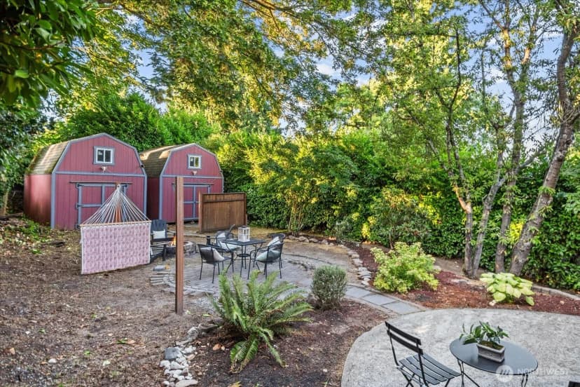 Property photo for 1742 Ne 89th Street, Seattle photo 26