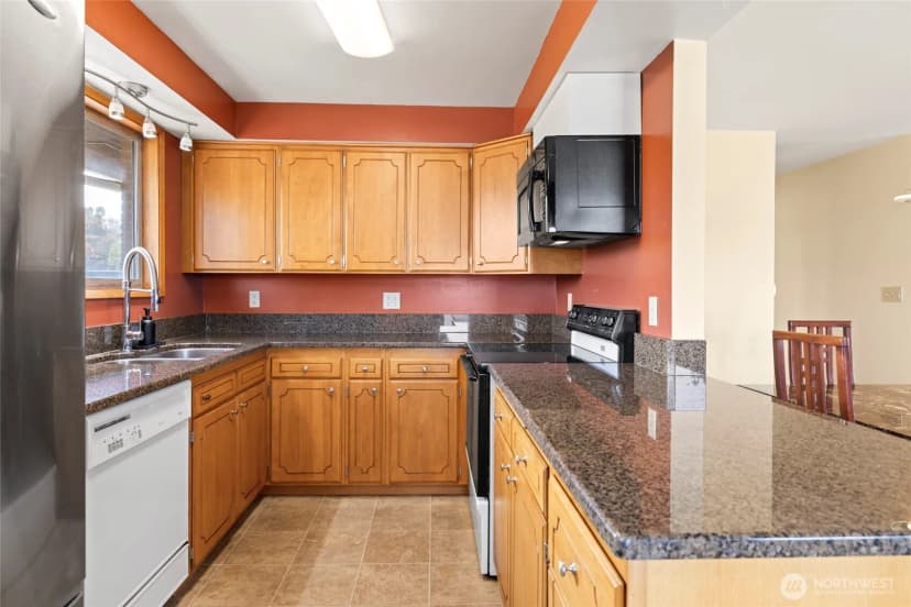 Property photo for 1307 26th Street, Anacortes photo 13
