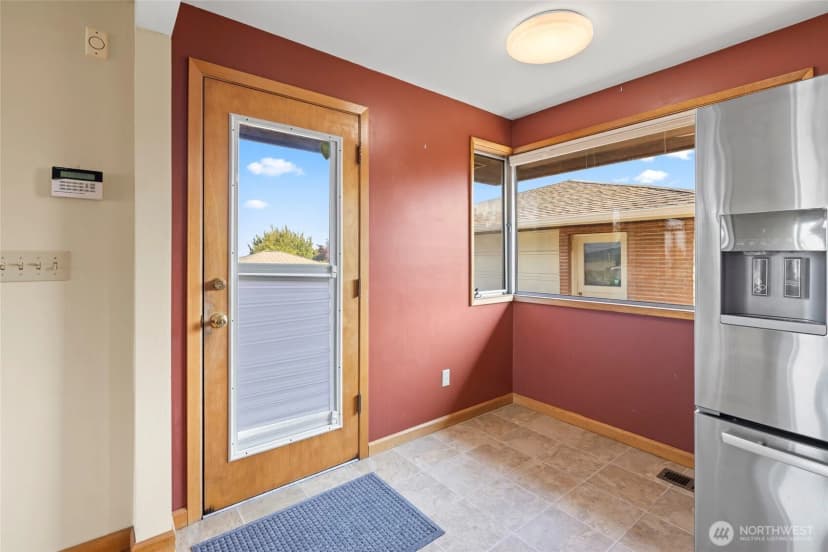 Property photo for 1307 26th Street, Anacortes photo 16