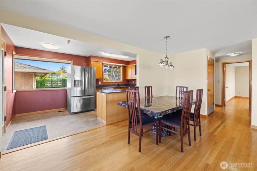 Property photo for 1307 26th Street, Anacortes photo 11
