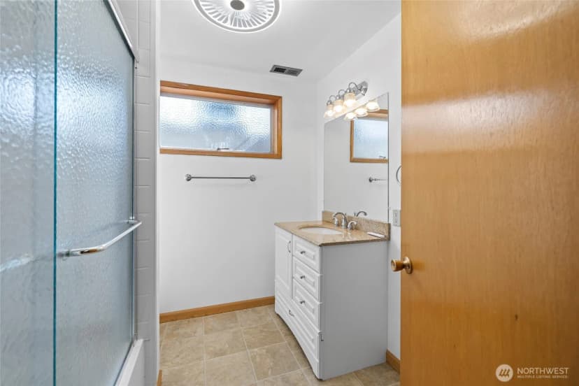 Property photo for 1307 26th Street, Anacortes photo 31