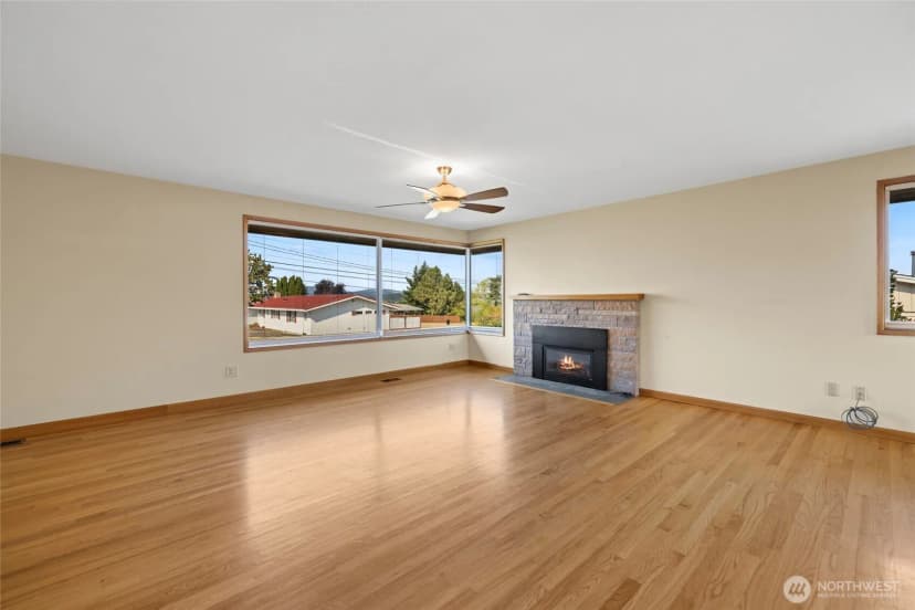 Property photo for 1307 26th Street, Anacortes photo 6