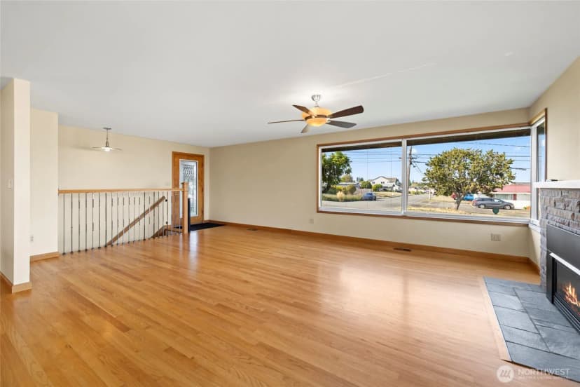 Property photo for 1307 26th Street, Anacortes photo 18