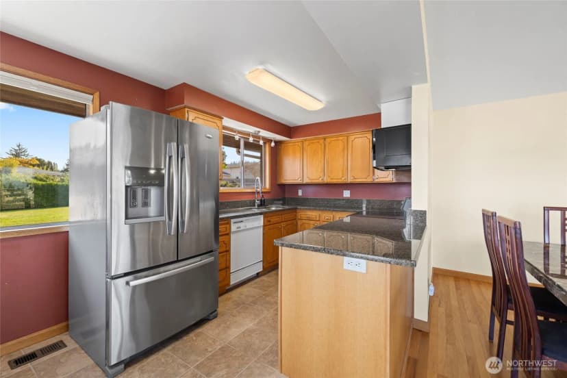 Property photo for 1307 26th Street, Anacortes photo 12