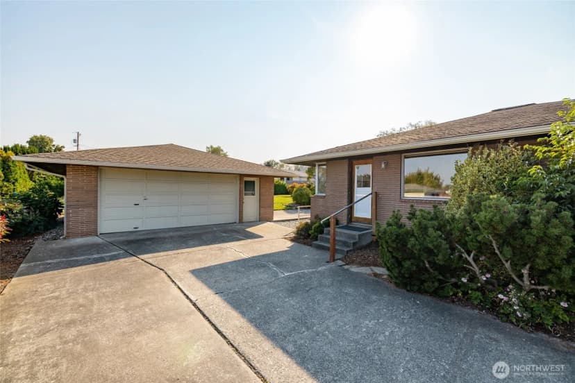 Property photo for 1307 26th Street, Anacortes photo 35