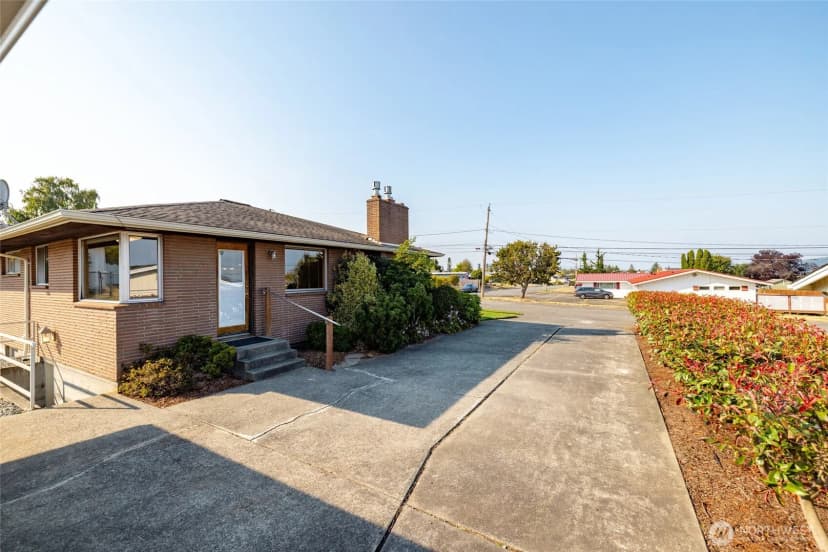 Property photo for 1307 26th Street, Anacortes photo 36