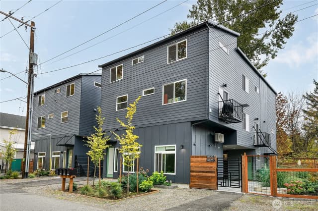 Property photo for 11831 59th Avenue S #c, Seattle