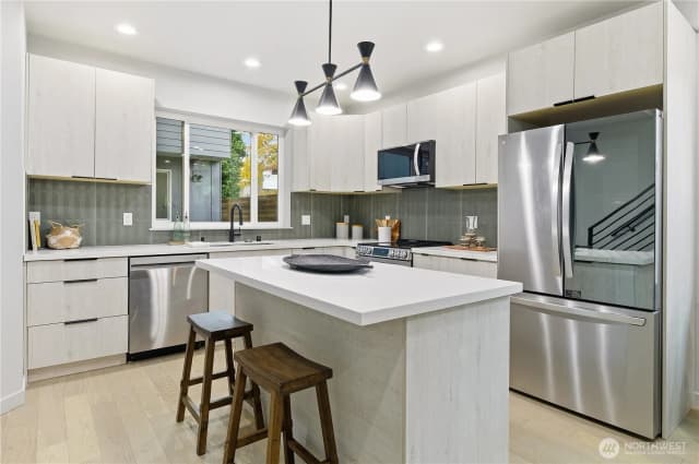 Property photo for 11831 59th Avenue S #c, Seattle photo 3