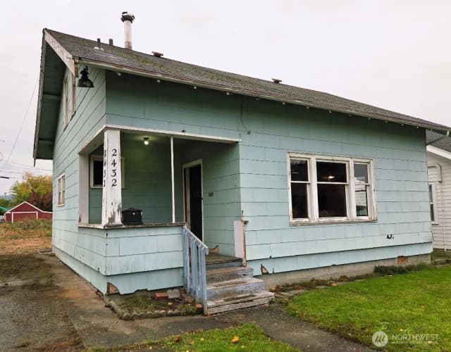 Property photo for 2432 Grant Street, Bellingham photo 2