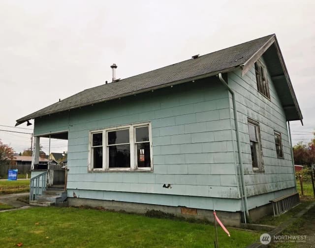 Property photo for 2432 Grant Street, Bellingham photo 3