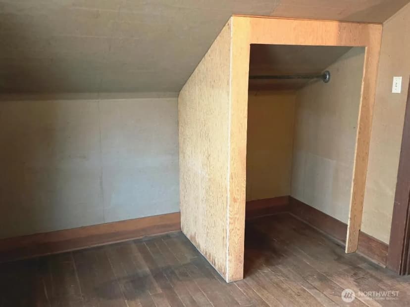 Property photo for 2432 Grant Street, Bellingham photo 15