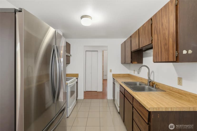 Property photo for 11824 Se 253rd Street, Kent photo 11